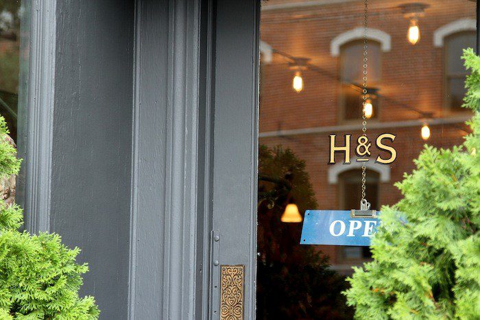 FIVE-five-things-bk-heights-h-ands-sign