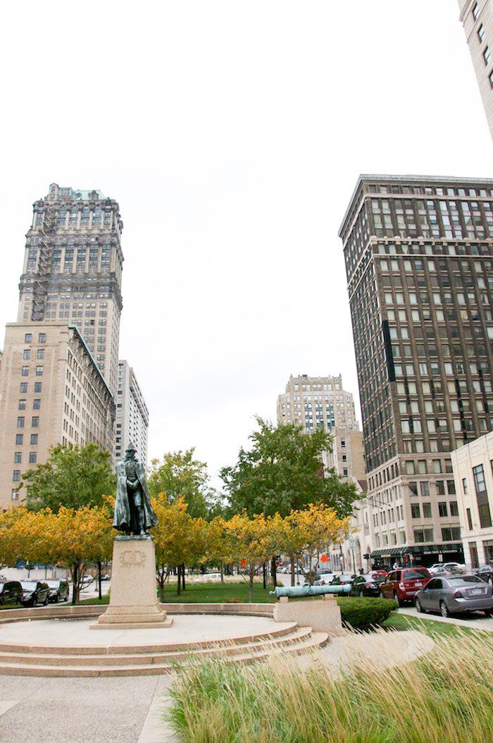 travel  5 THINGS: A Travel Guide to Detroit 