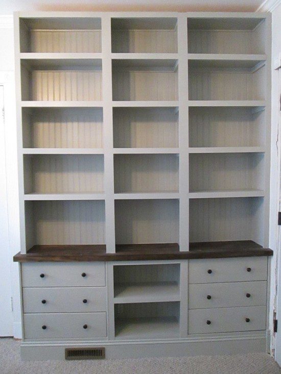Via Ikea Hackers (Hither & Thither: Built-In Ikea Hacks)